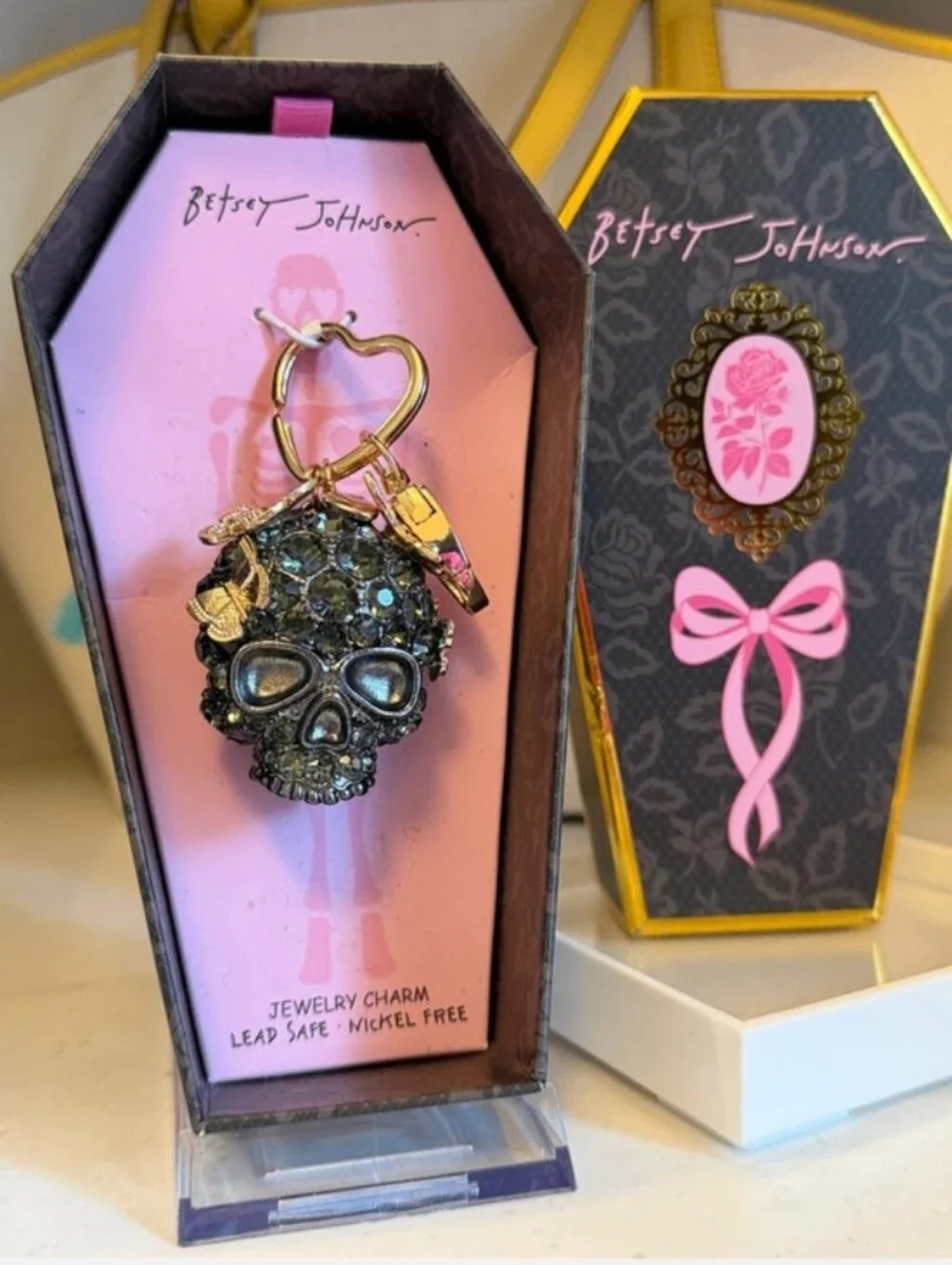 Betsey Johnson-Skull Charm Keychain Bag Charm (Gunmetal)